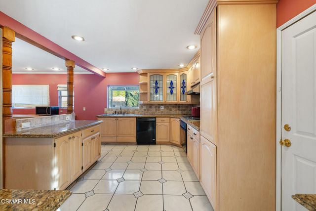 2183 E Chesterton Street, Simi Valley, CA 93065