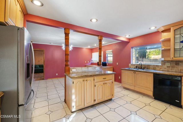 2183 E Chesterton Street, Simi Valley, CA 93065