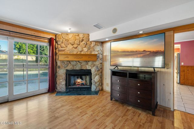 2183 E Chesterton Street, Simi Valley, CA 93065