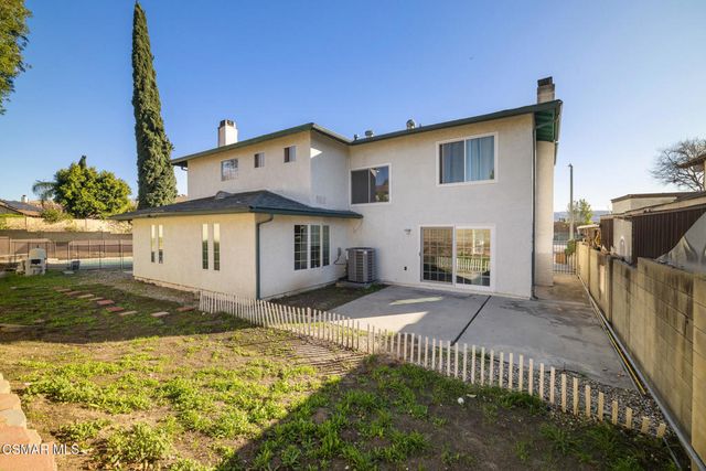 2183 E Chesterton Street, Simi Valley, CA 93065