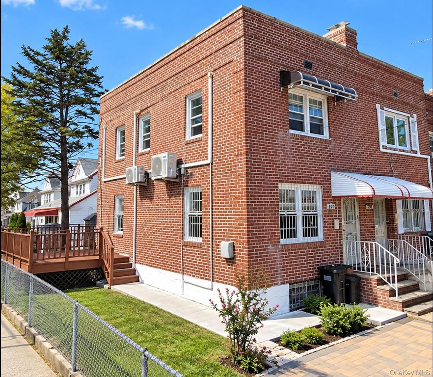 2024 150th Street, Whitestone, NY 11357 — photo 2