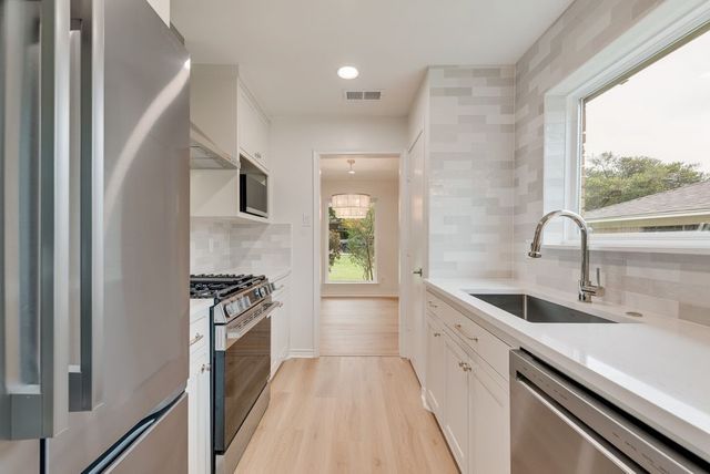 13427 Purple Sage Road, Dallas, TX 75240