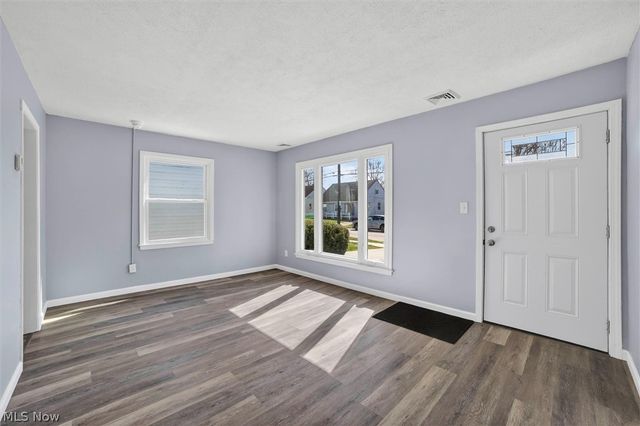 13510 Bennington Avenue, Cleveland, OH 44135