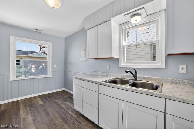 13510 Bennington Avenue, Cleveland, OH 44135