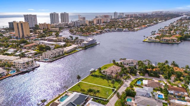 700 SE 28th Ave, Pompano Beach, FL 33062