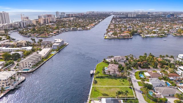 700 SE 28th Ave, Pompano Beach, FL 33062