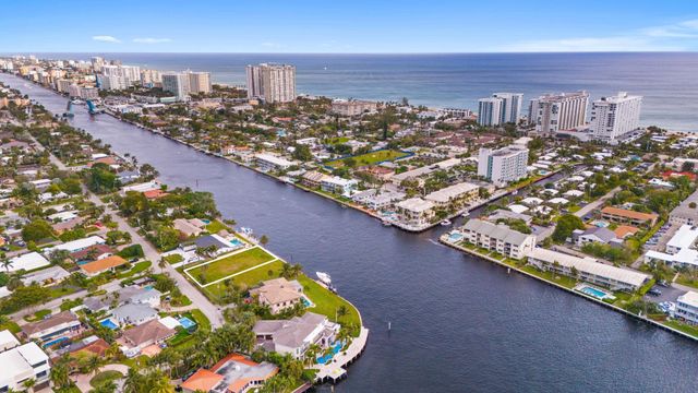 700 SE 28th Ave, Pompano Beach, FL 33062