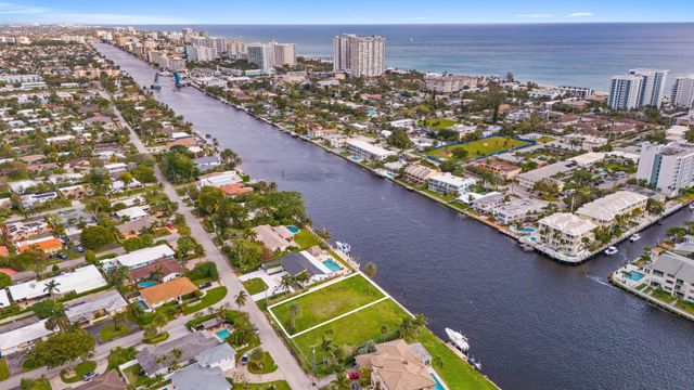 700 SE 28th Ave, Pompano Beach, FL 33062