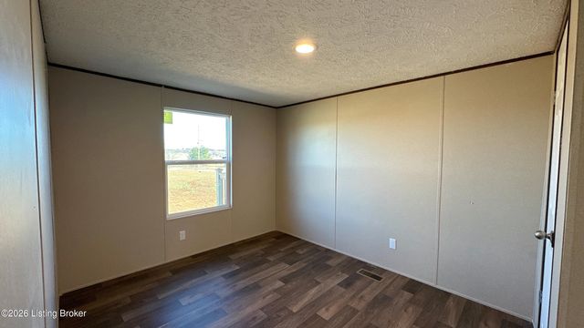 199 Joyce Ct, Guston, KY 40142