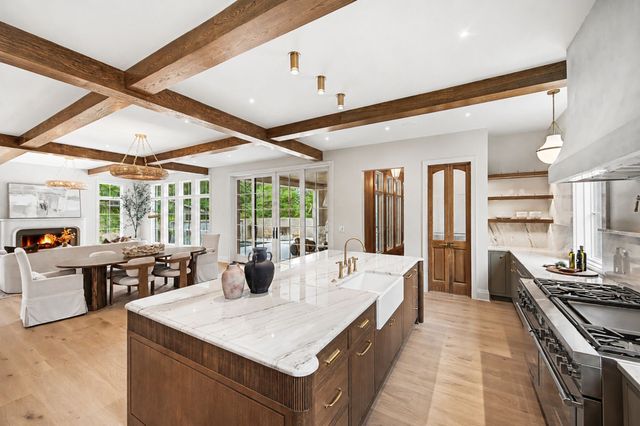 522 Midway Circle, Brentwood, TN 37027