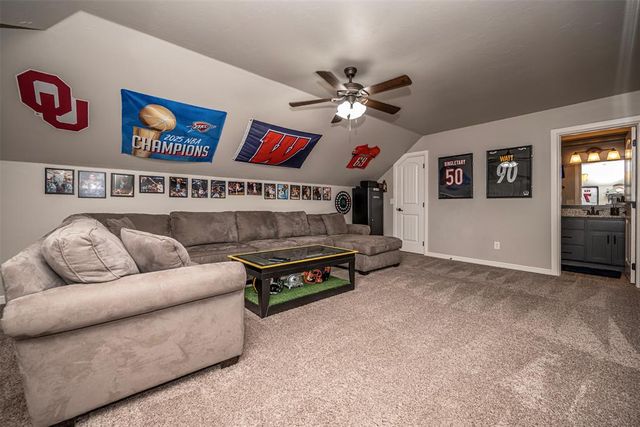 11716 SW 26th Court, Yukon, OK 73099