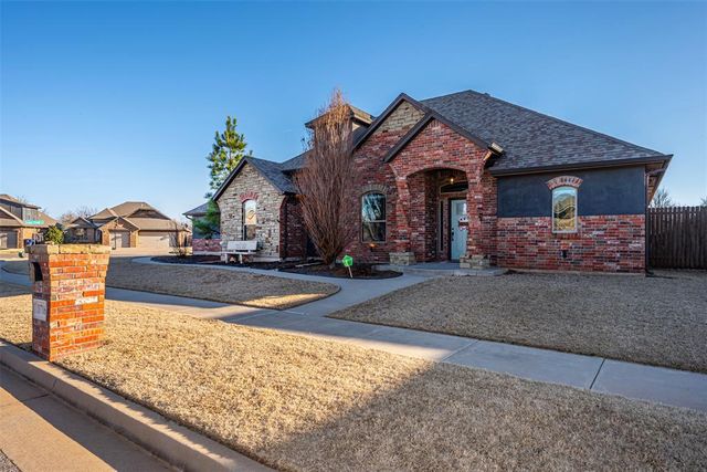 11716 SW 26th Court, Yukon, OK 73099