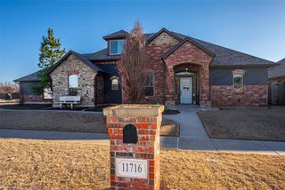 11716 SW 26th Court, Yukon, OK 73099