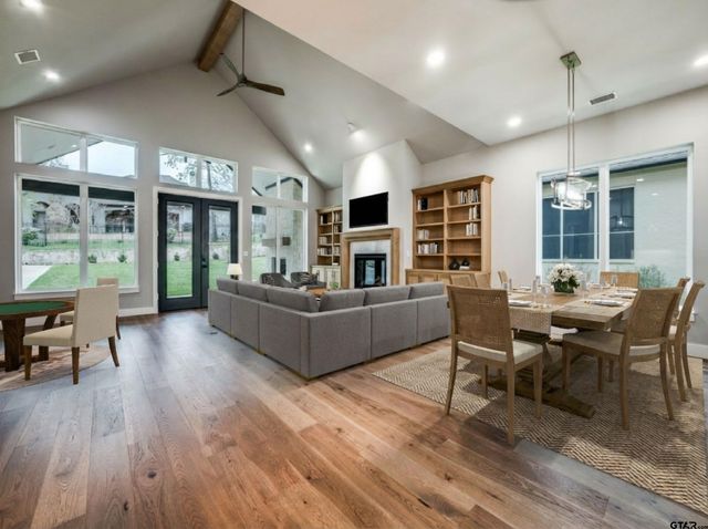 4585 Cascades Blvd, Tyler, TX 75709