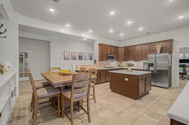 2110 Yarnell Road, Dickinson, TX 77539