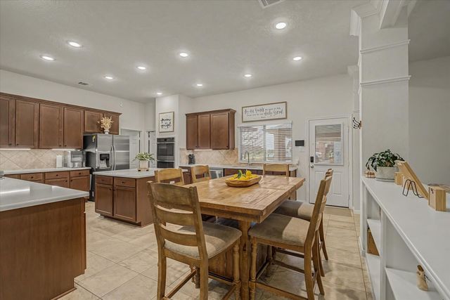 2110 Yarnell Road, Dickinson, TX 77539
