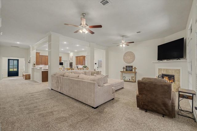 2110 Yarnell Road, Dickinson, TX 77539