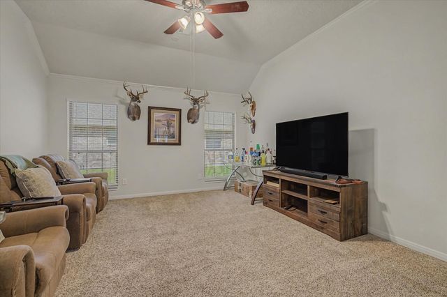 2110 Yarnell Road, Dickinson, TX 77539