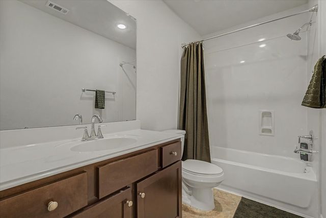 2110 Yarnell Road, Dickinson, TX 77539