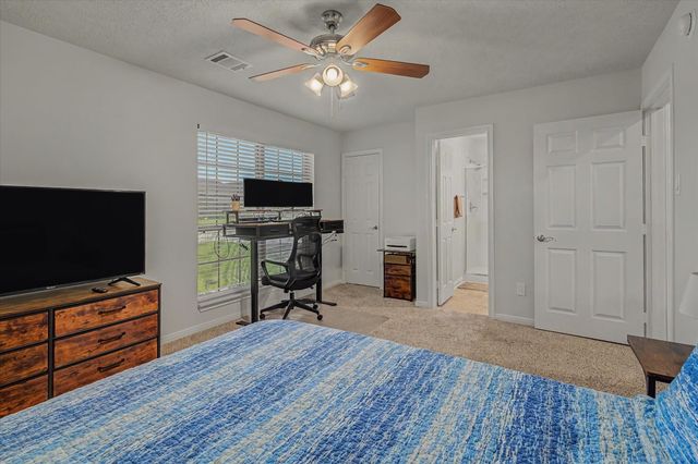 2110 Yarnell Road, Dickinson, TX 77539