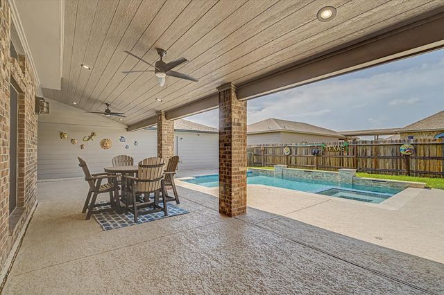 2110 Yarnell Road, Dickinson, TX 77539