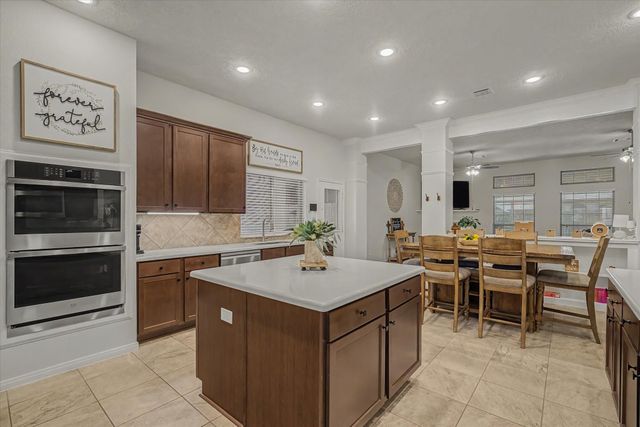 2110 Yarnell Road, Dickinson, TX 77539