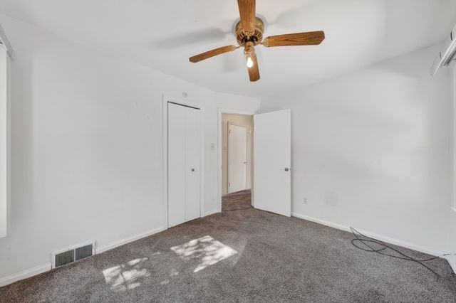 21500 Redmond Avenue, Eastpointe, MI 48021