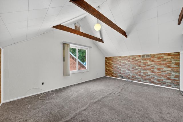 21500 Redmond Avenue, Eastpointe, MI 48021