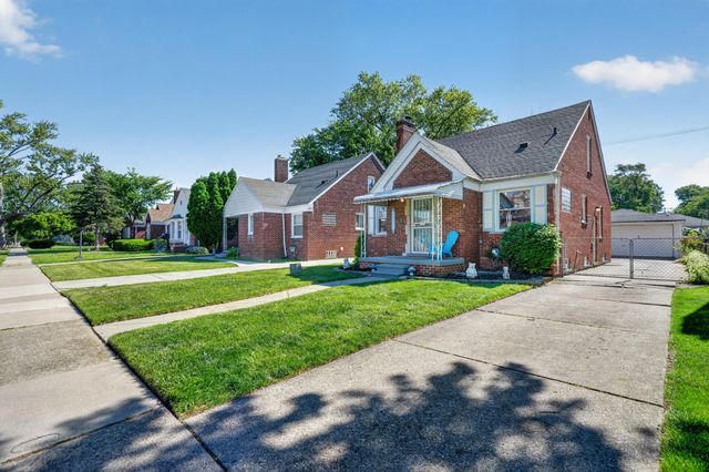 21500 Redmond Avenue, Eastpointe, MI 48021
