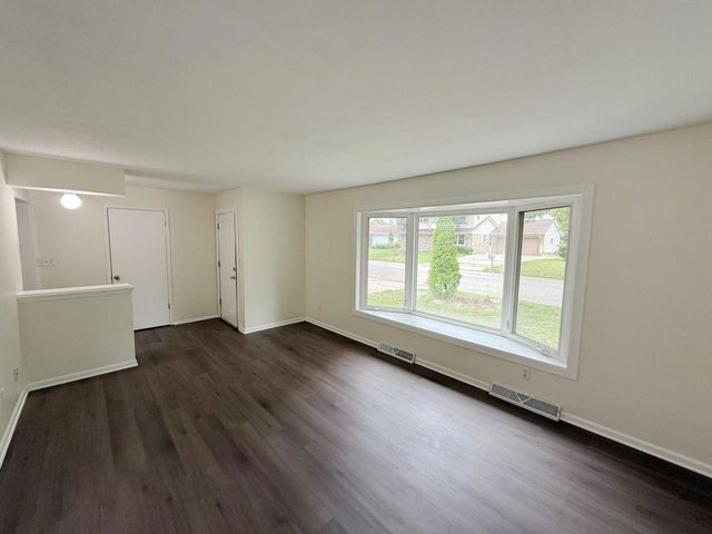 10452 W Tower AVENUE, Milwaukee, WI 53224