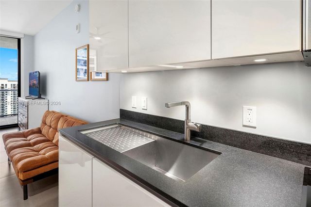 1010 Brickell Ave 3610, Miami, FL 33131