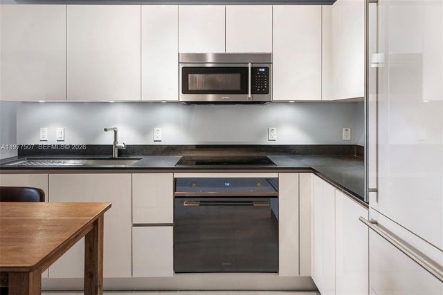 1010 Brickell Ave 3610, Miami, FL 33131