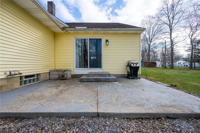 54 Glenwood Avenue, Evans, NY 14006