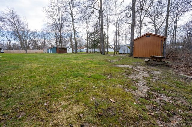 54 Glenwood Avenue, Evans, NY 14006