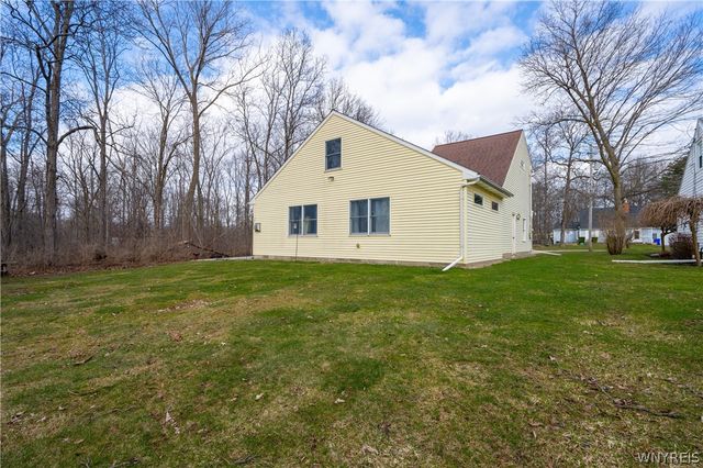 54 Glenwood Avenue, Evans, NY 14006