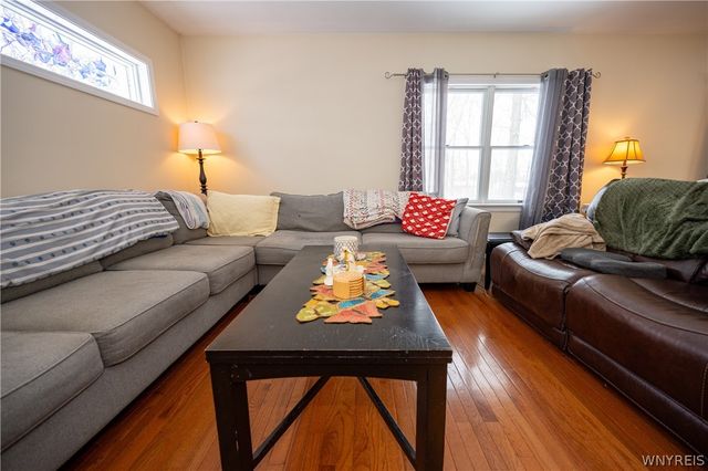 54 Glenwood Avenue, Evans, NY 14006