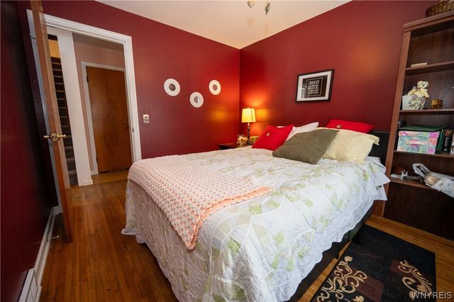 54 Glenwood Avenue, Evans, NY 14006