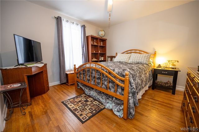 54 Glenwood Avenue, Evans, NY 14006