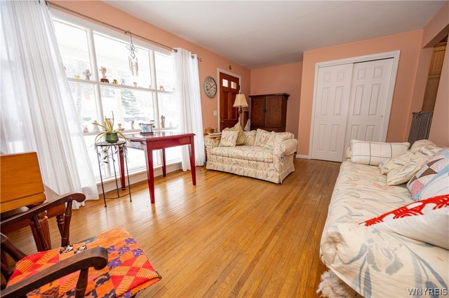 54 Glenwood Avenue, Evans, NY 14006