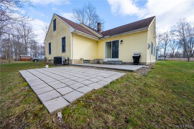 54 Glenwood Avenue, Evans, NY 14006