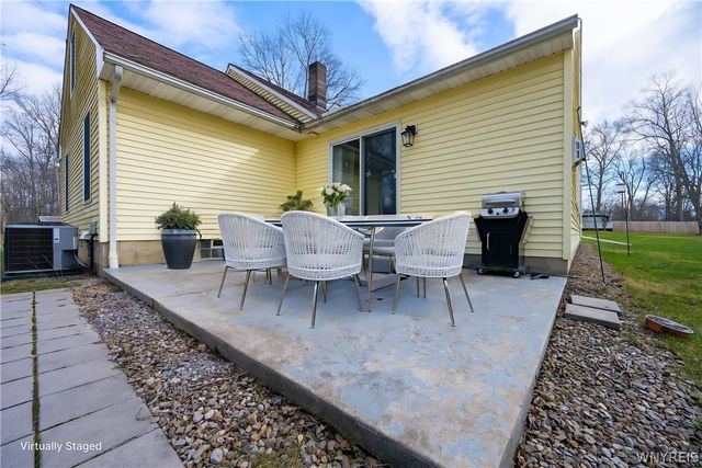 54 Glenwood Avenue, Evans, NY 14006