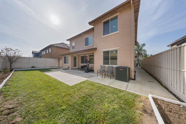 16766 Gold Nugget Trl, Lathrop, CA 95330
