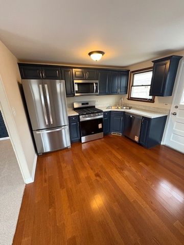 8855 S Komensky Avenue, Hometown, IL 60456