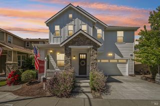 1727 Chinar Dr, Petaluma, CA 94954