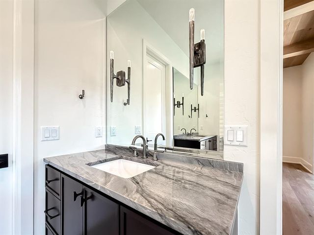 1738 Westchester Drive, The Village, OK 73120