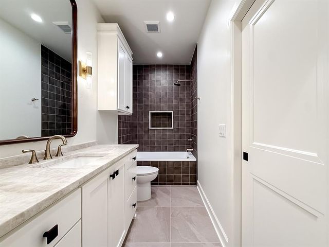 1738 Westchester Drive, The Village, OK 73120