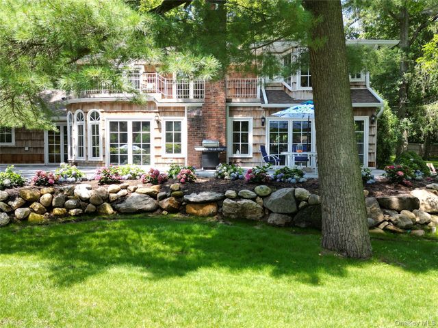 1846 Muttontown Road, Syosset, NY 11791