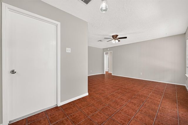 5319 Ridge Turn Drive, Houston, TX 77053