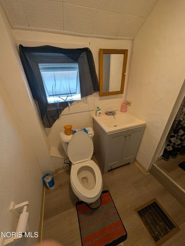 1758 Georgia Avenue, Toledo, OH 43613