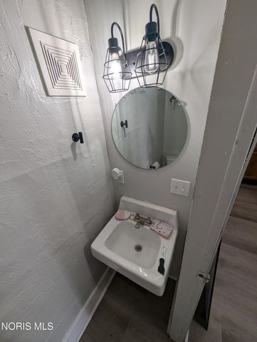 1758 Georgia Avenue, Toledo, OH 43613